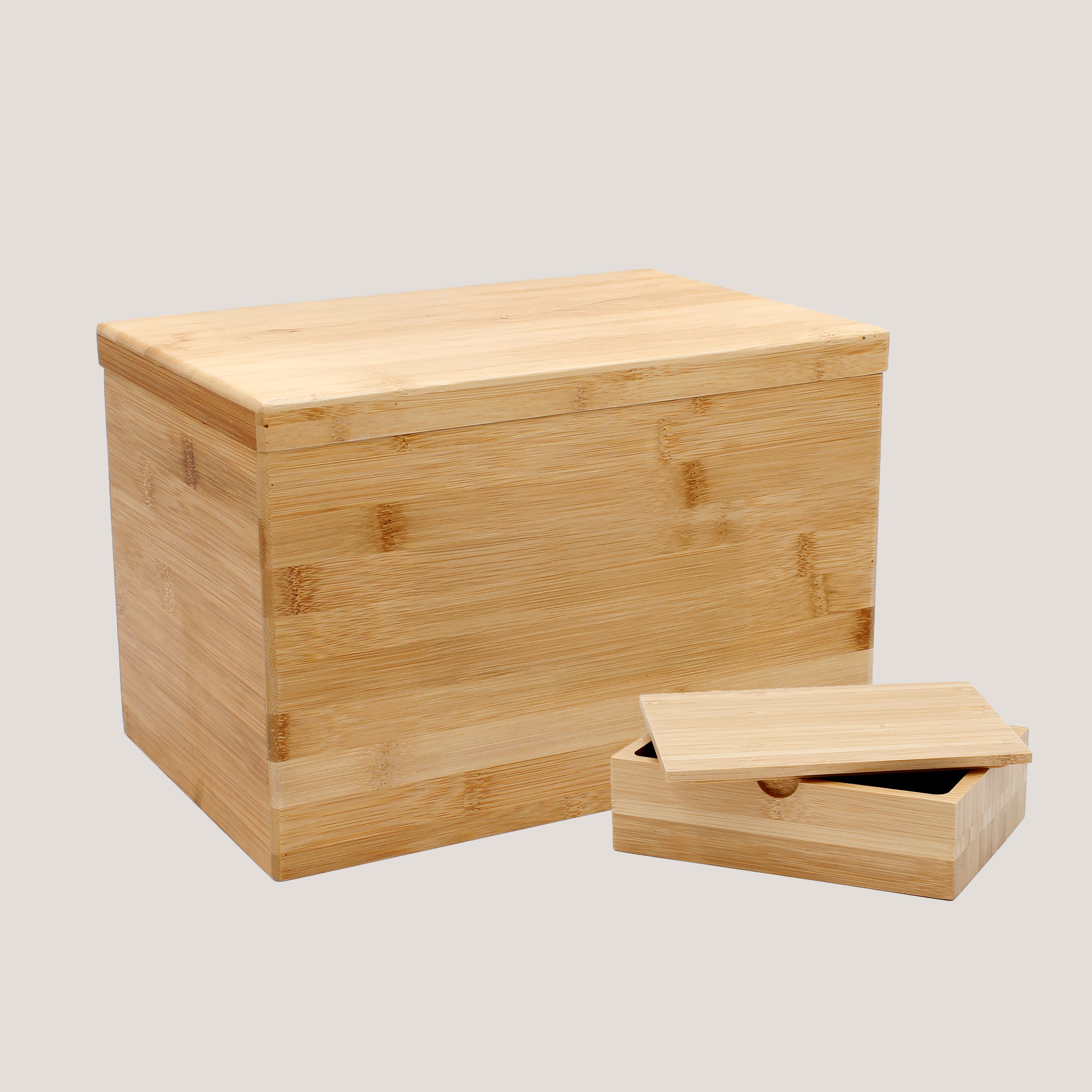 Luxury Bamboo Memory Box by Peleman – customizable keepsake box with removable lid for storing photos and mementos