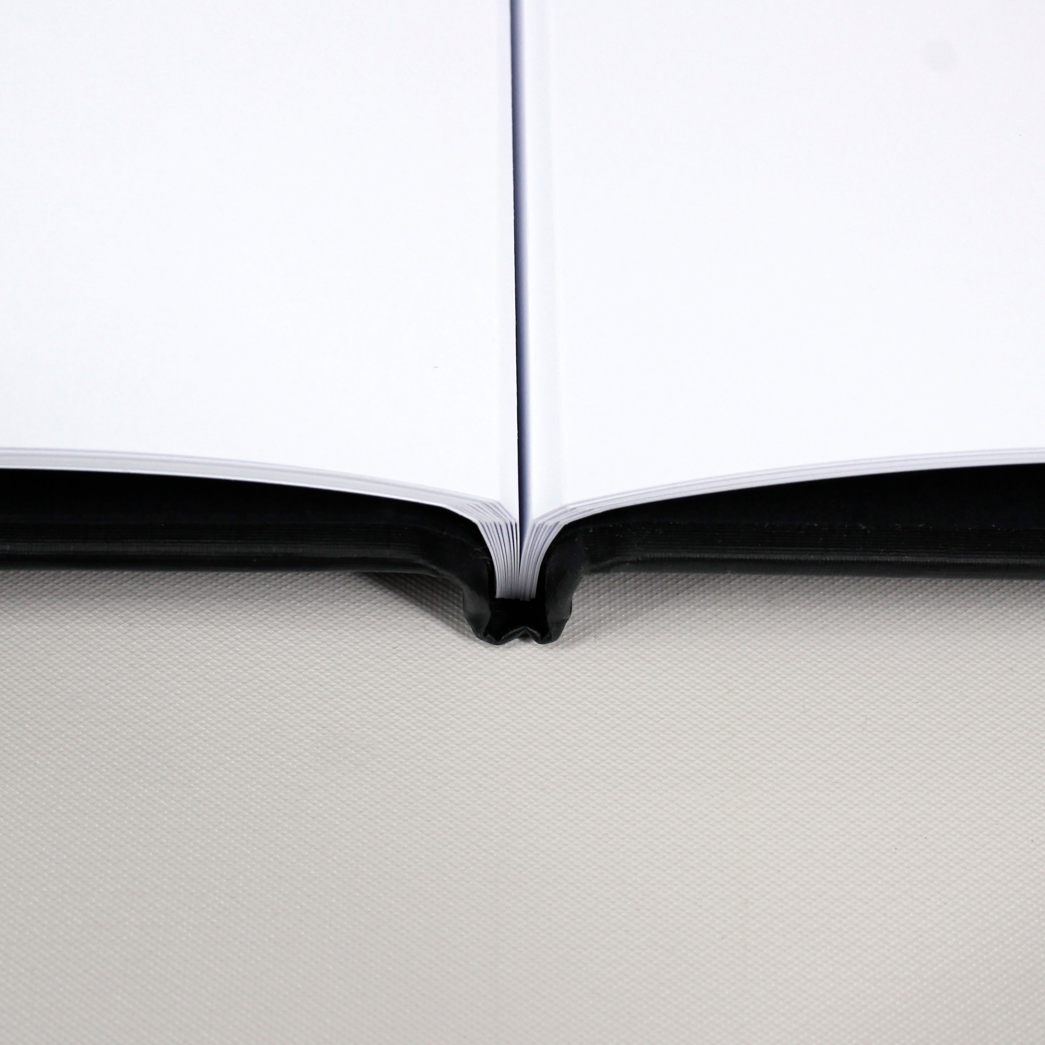Lay-Flat Standard 11x17in Landscape Hardcovers (10 Pack)