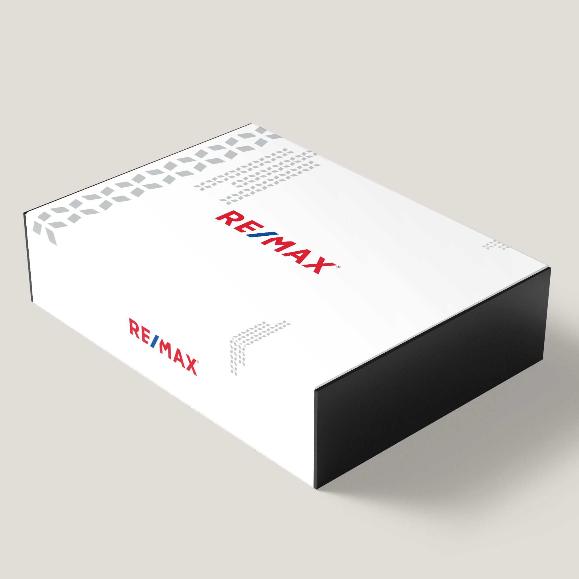 RE/MAX Dawn Large Gift Box