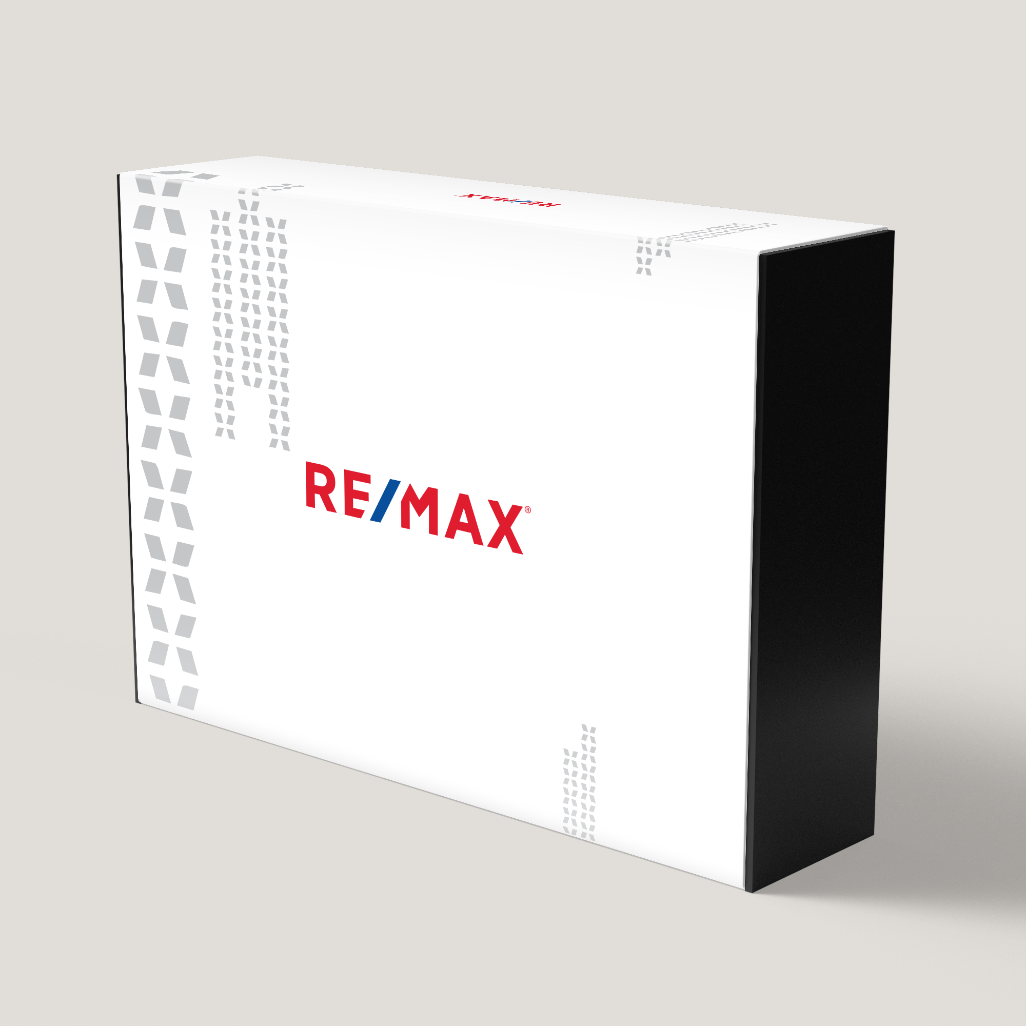 RE/MAX Dawn Large Gift Box